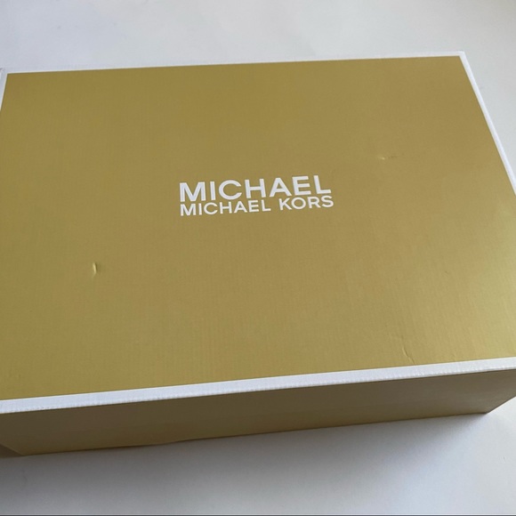 MICHAEL KORS Dylan Slip-On - Picture 3 of 6